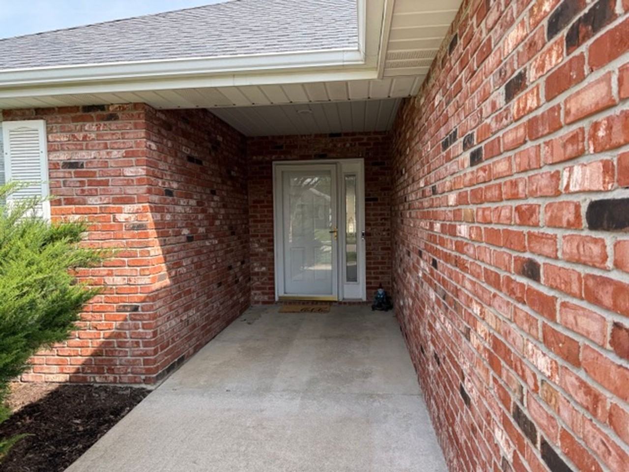 707 Ames Dr - Photo 2 of 34