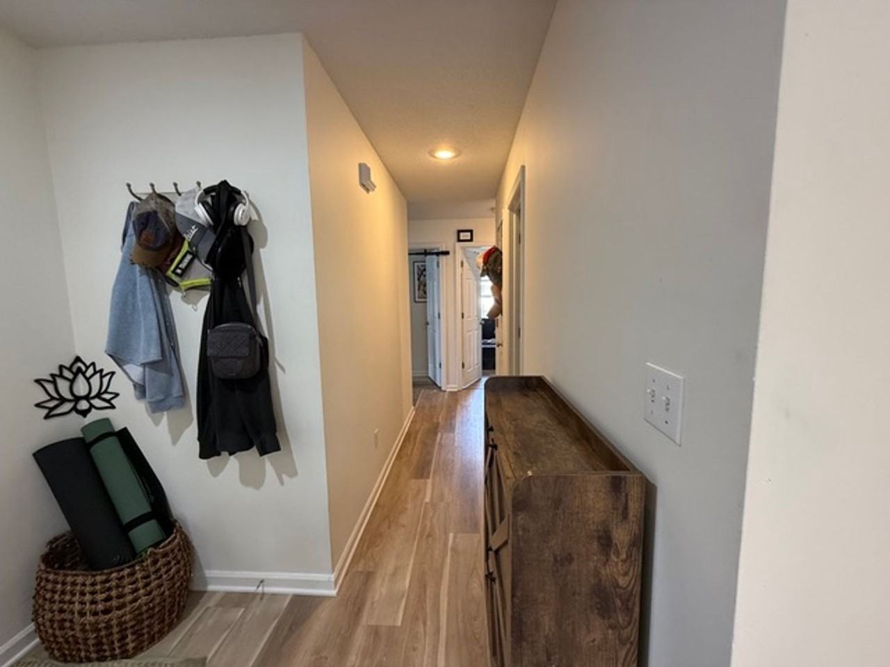 707 Ames Dr - Photo 4 of 34