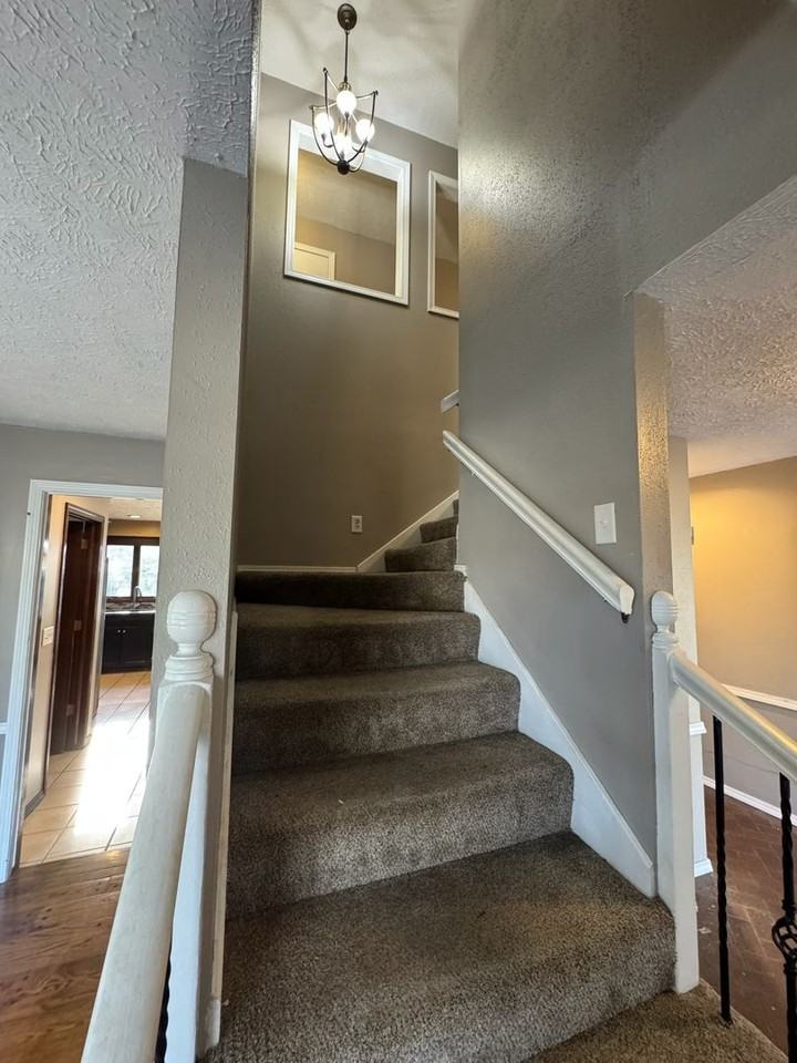 1437 S Forrest Heights Ave - Photo 2 of 13