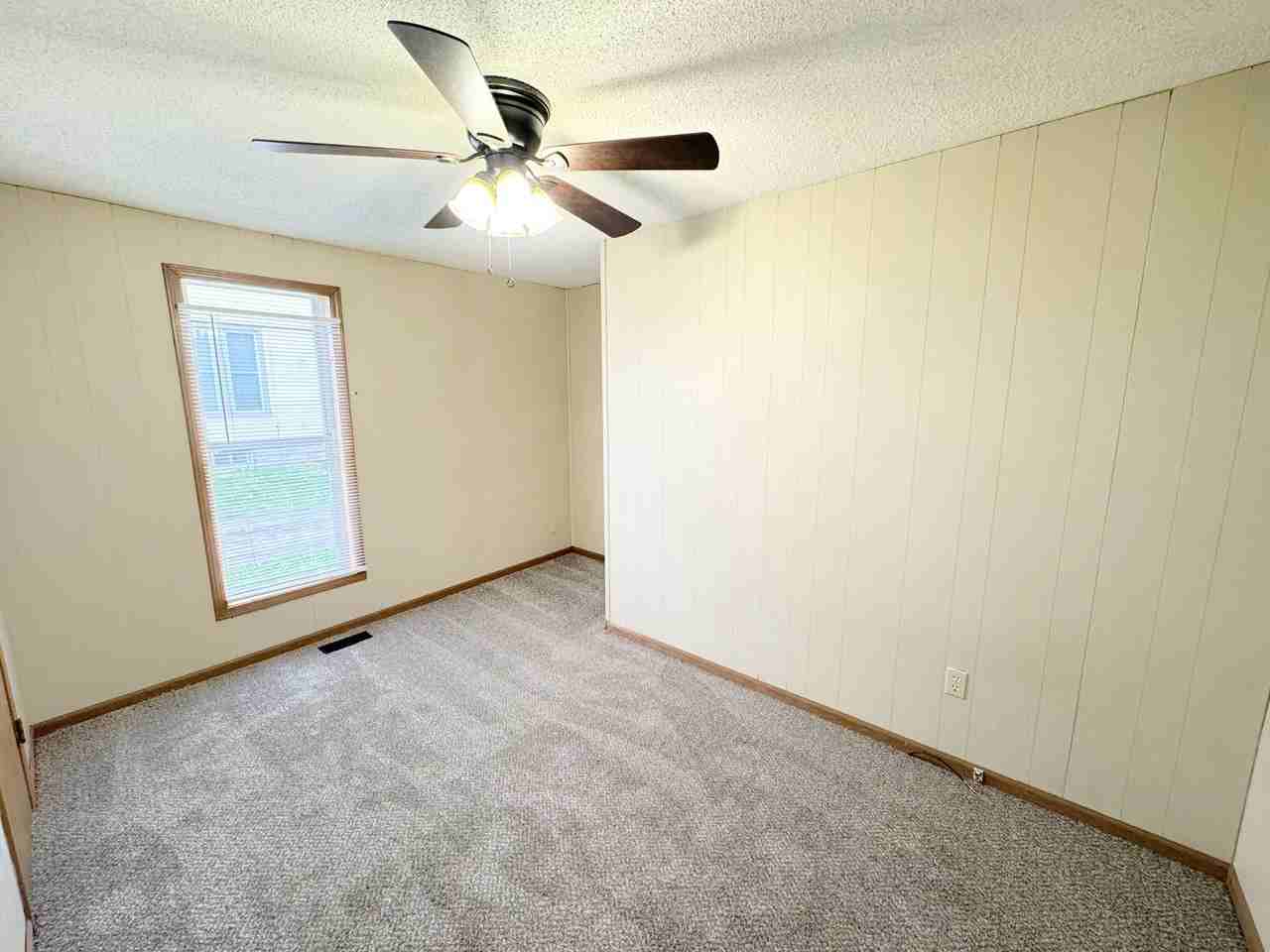 416 Grover St - Photo 7 of 24