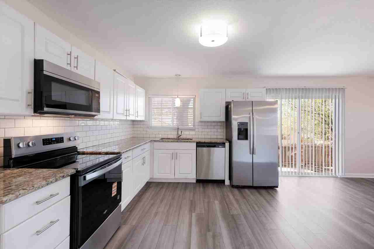 7809 Hollow Oak #1 - Photo 4 of 10