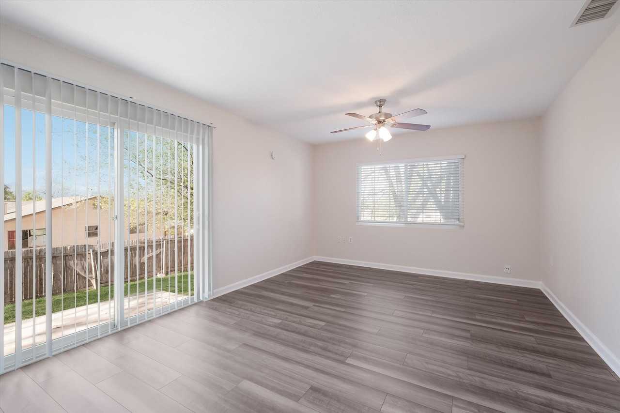 7809 Hollow Oak #1 - Photo 5 of 10