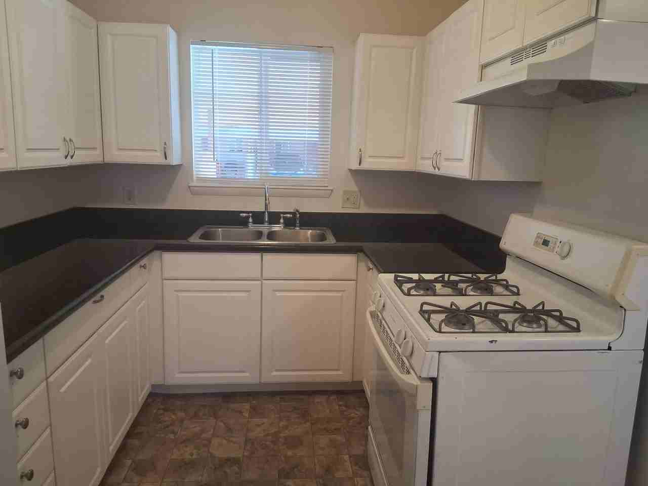 964 W Center St - Photo 7 of 9