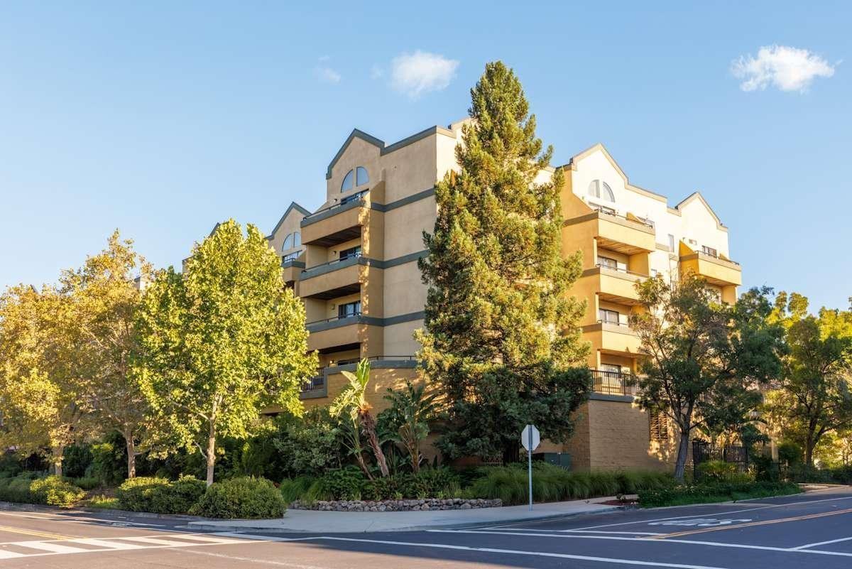 1601 Broadway St - Photo 5 of 12