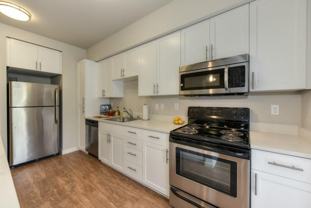 885 154th Pl Ne - Photo 1 of 1
