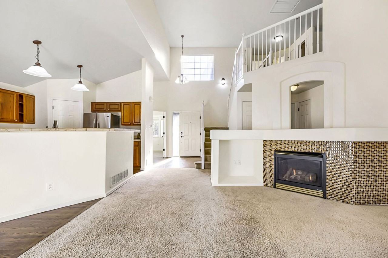 6174 Clayton St - Photo 4 of 28