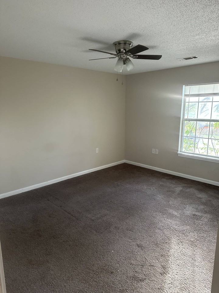 216 S Mulberry StreetUnit 4 #4 - Photo 6 of 8