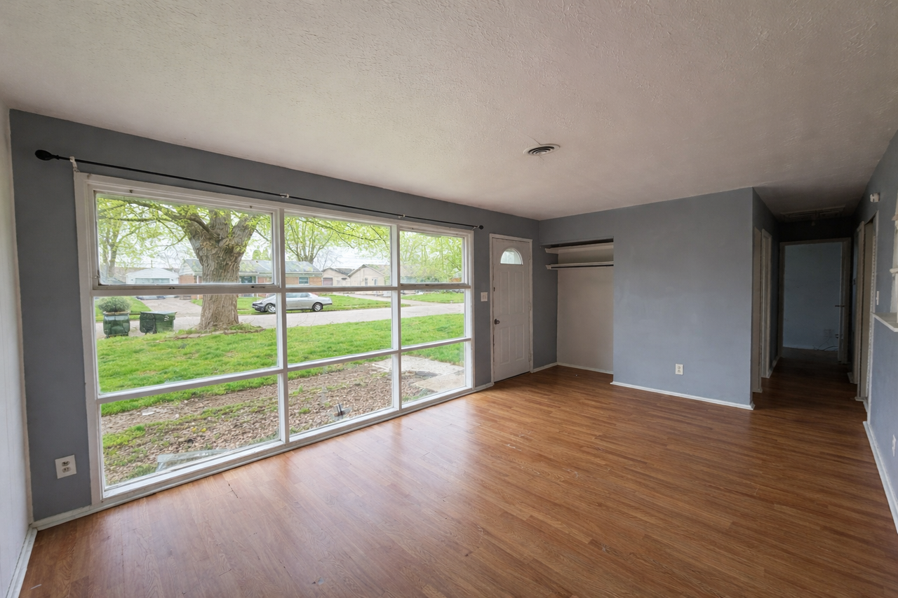 411 Pinewood Ave #1 - Photo 2 of 9