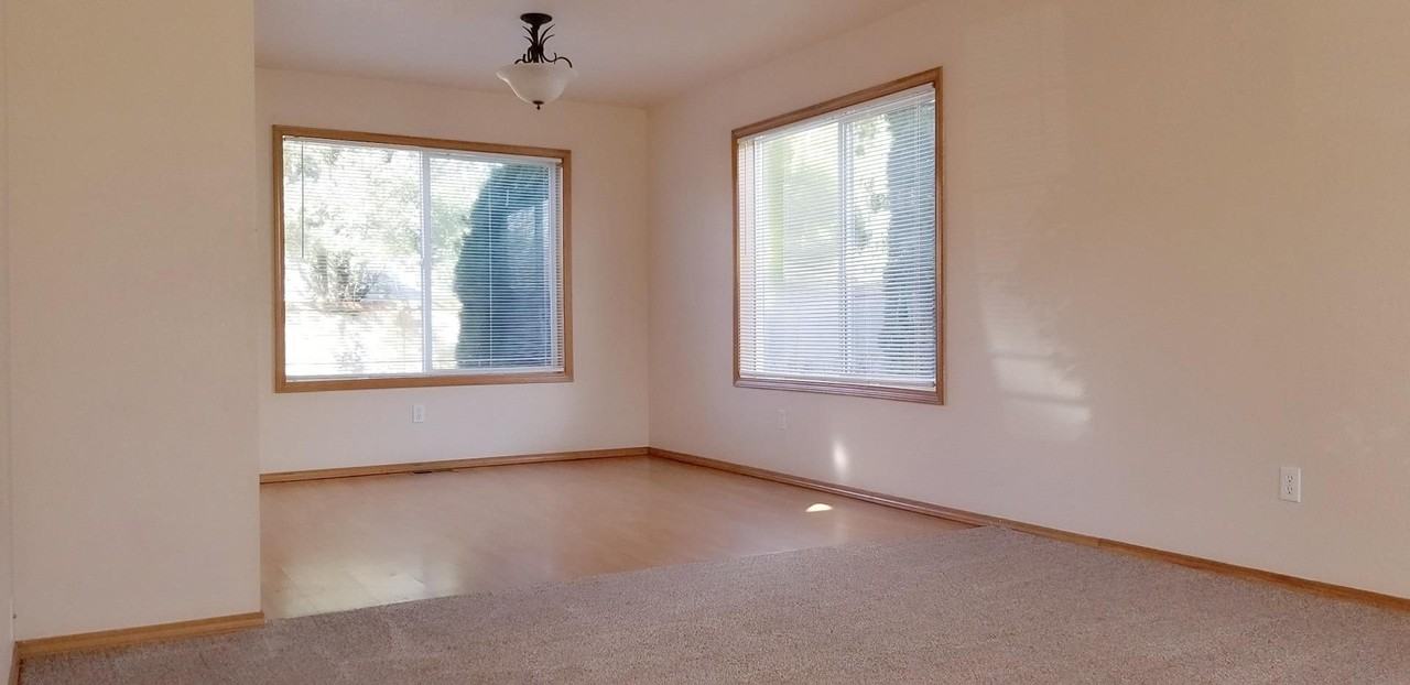 5208 43rd Ct Se - Photo 4 of 30