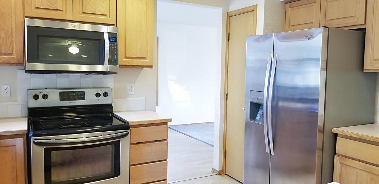 5208 43rd Ct Se - Photo 7 of 30