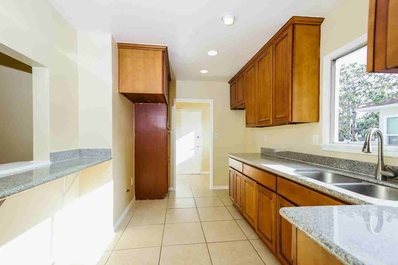 5929 Sandwood St - Photo 7 of 18