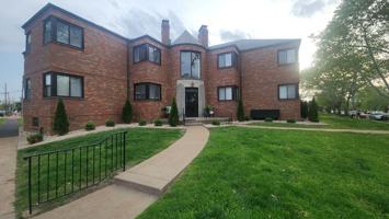 featured image of 6202 Nottingham Ave