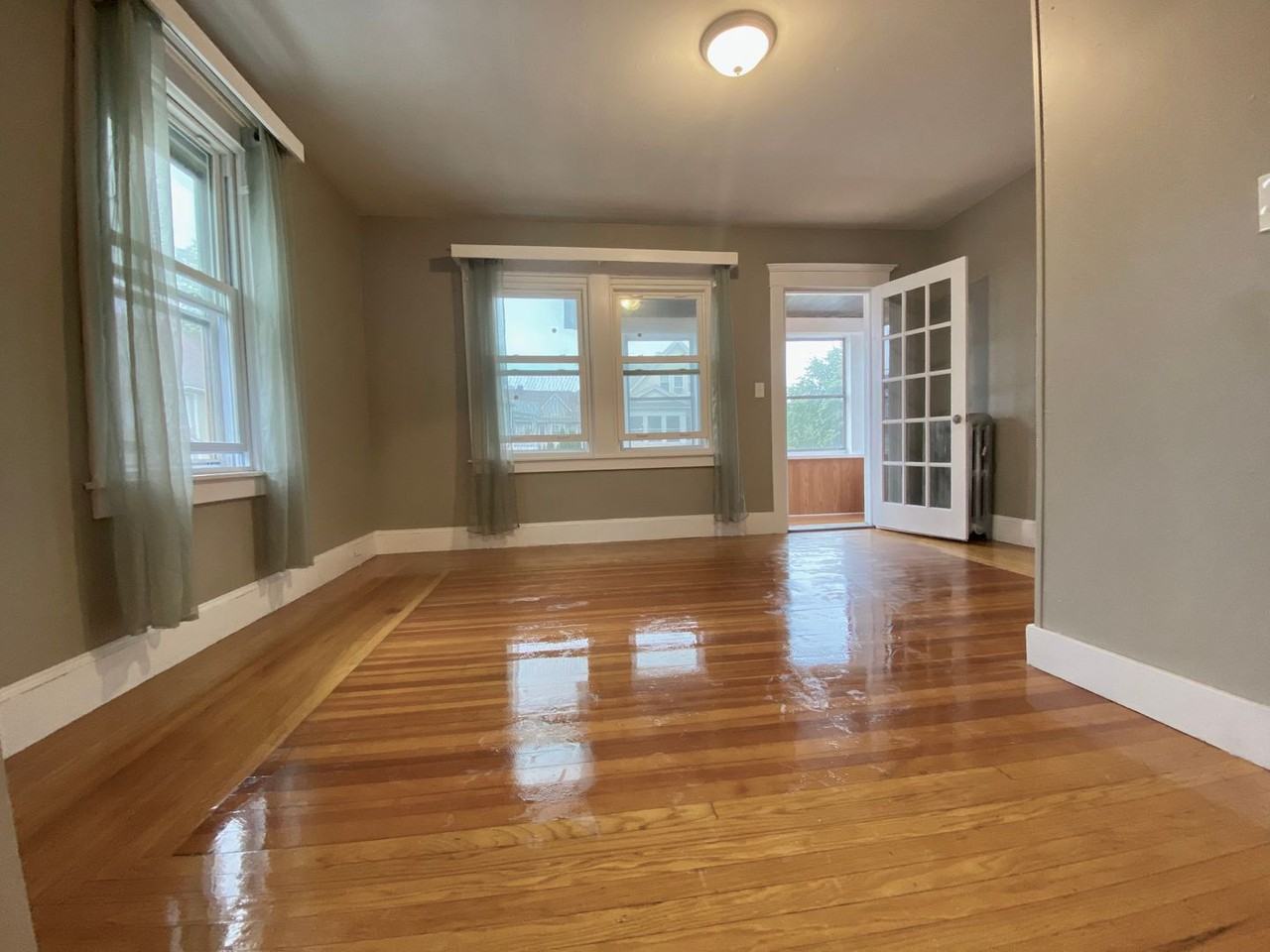 14 Ledyard St - Photo 3 of 11