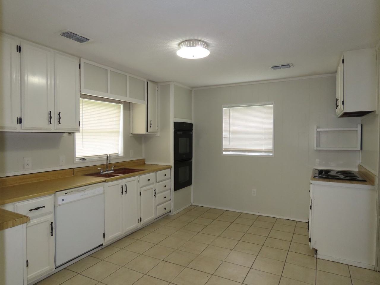 15227 County Road 1134 - Photo 5 of 18