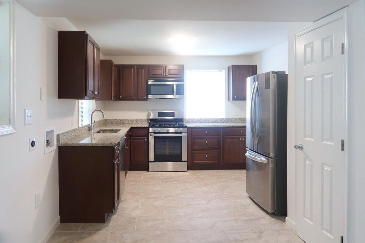 3281 15th Pl Se - Photo 3 of 19