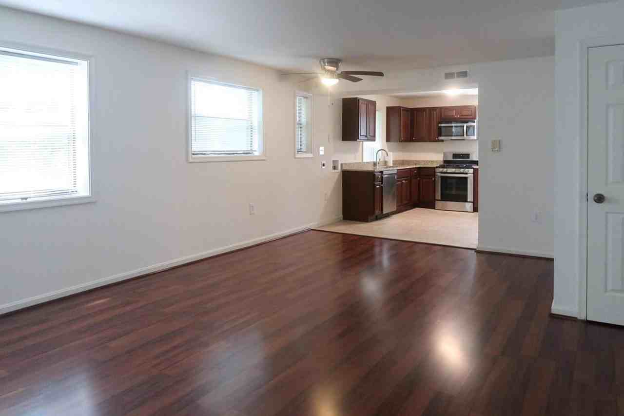 3281 15th Pl Se - Photo 4 of 19