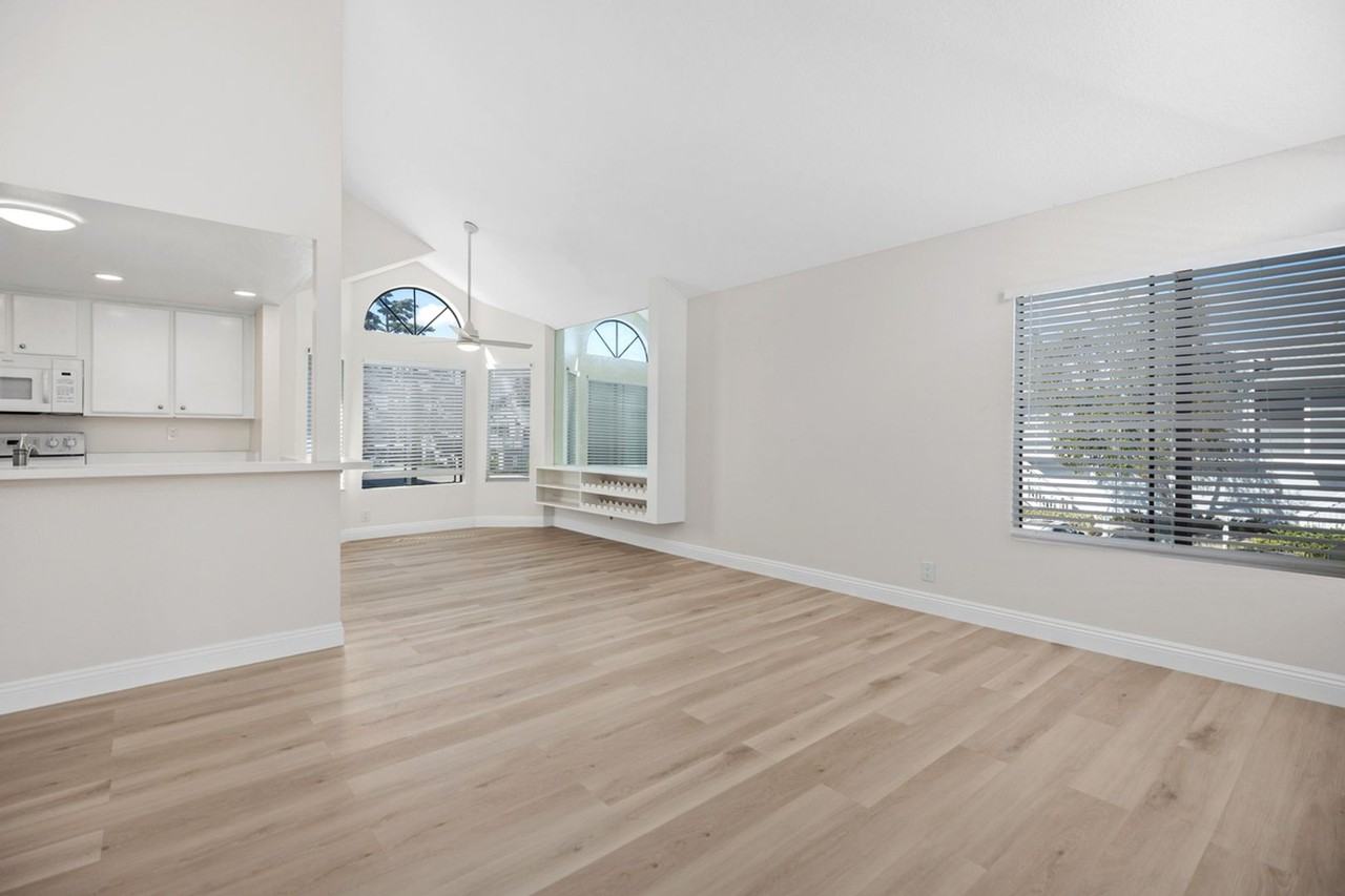 315 Huntington - Photo 7 of 26