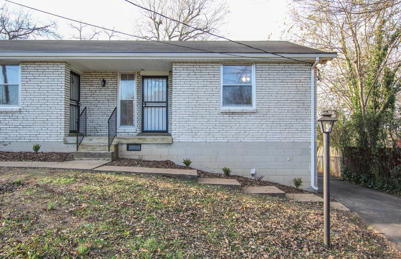 439B Capri Dr - Photo 2 of 17