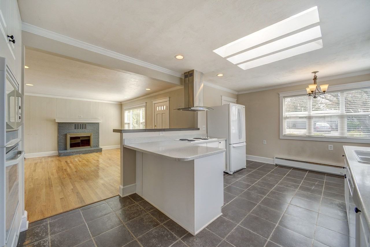 1104 N 30th St - Photo 5 of 20