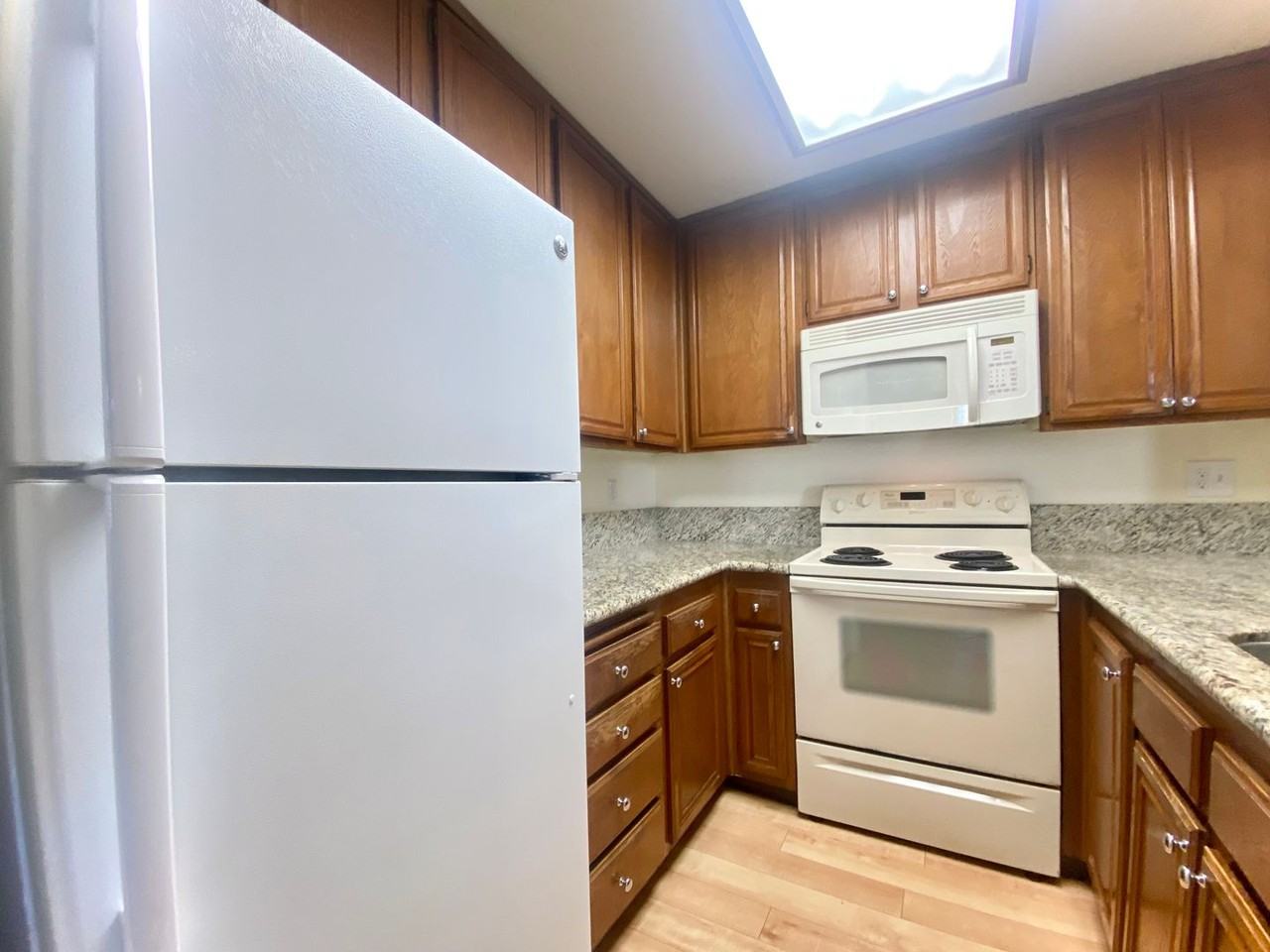 6009 Joaquin Murieta Ave #D - Photo 7 of 16