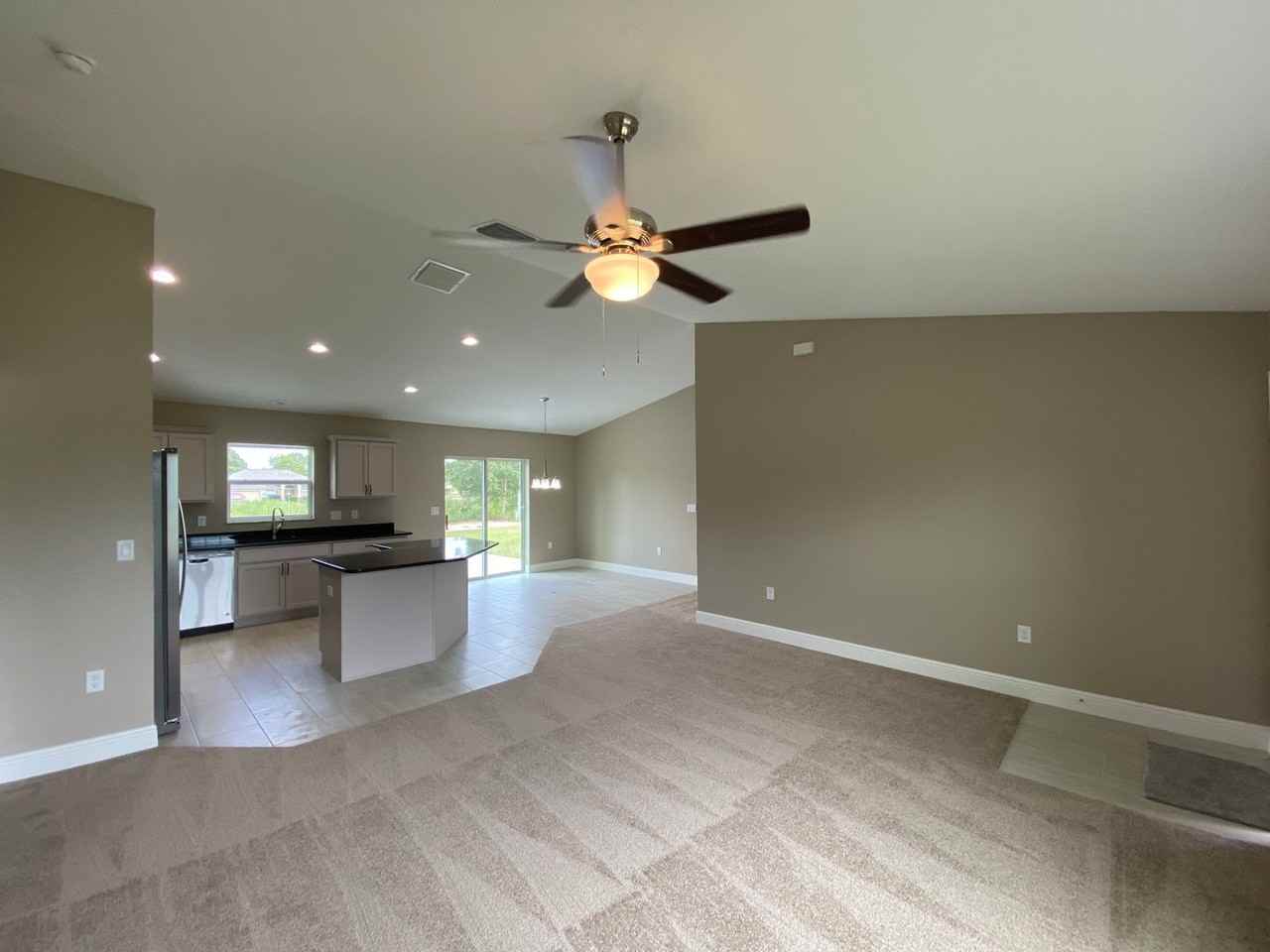 14843 Sw 48th Ave - Photo 6 of 36