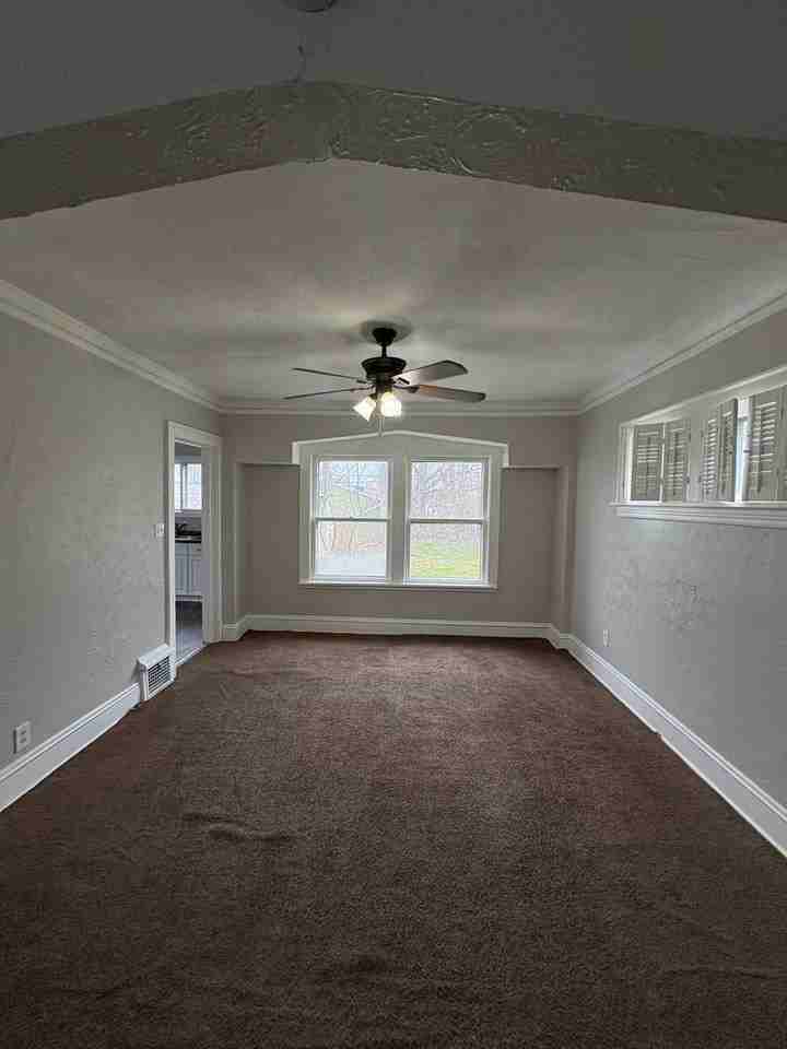 13203 Alvin Ave - Photo 6 of 11