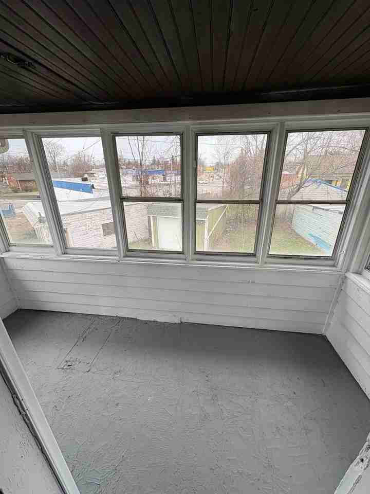 13203 Alvin Ave - Photo 7 of 11