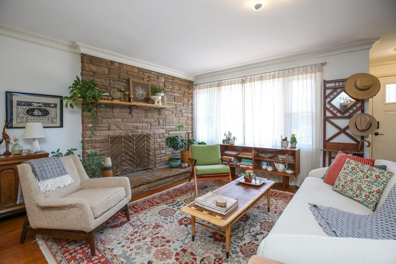 16 S Pettigrew St - Photo 7 of 50