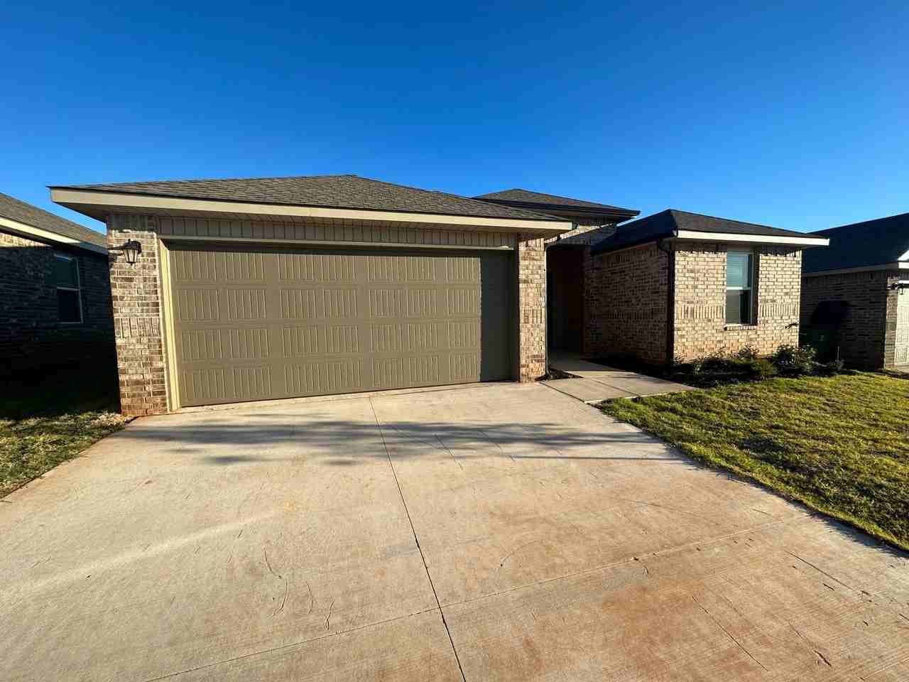 12529 Bending Brook Dr - Photo 2 of 23