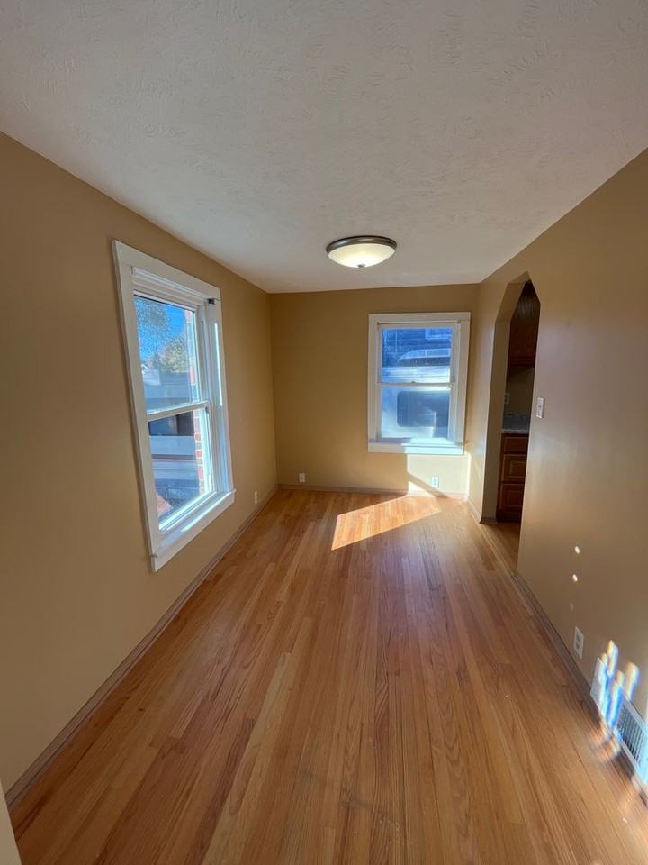 3324 P St - Photo 3 of 17