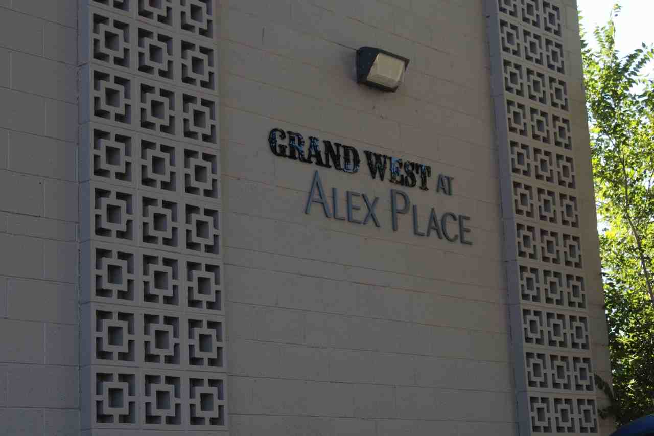 Grand West at Alex Place - Photo 5 of 24