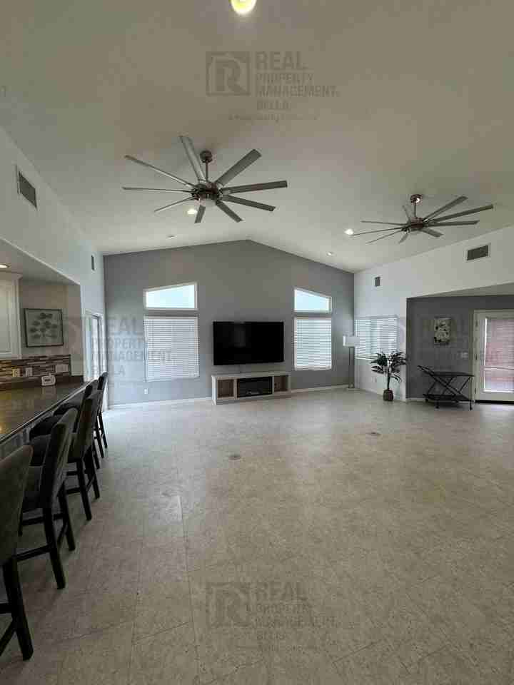 26419 Old Agency Rd - Photo 4 of 50