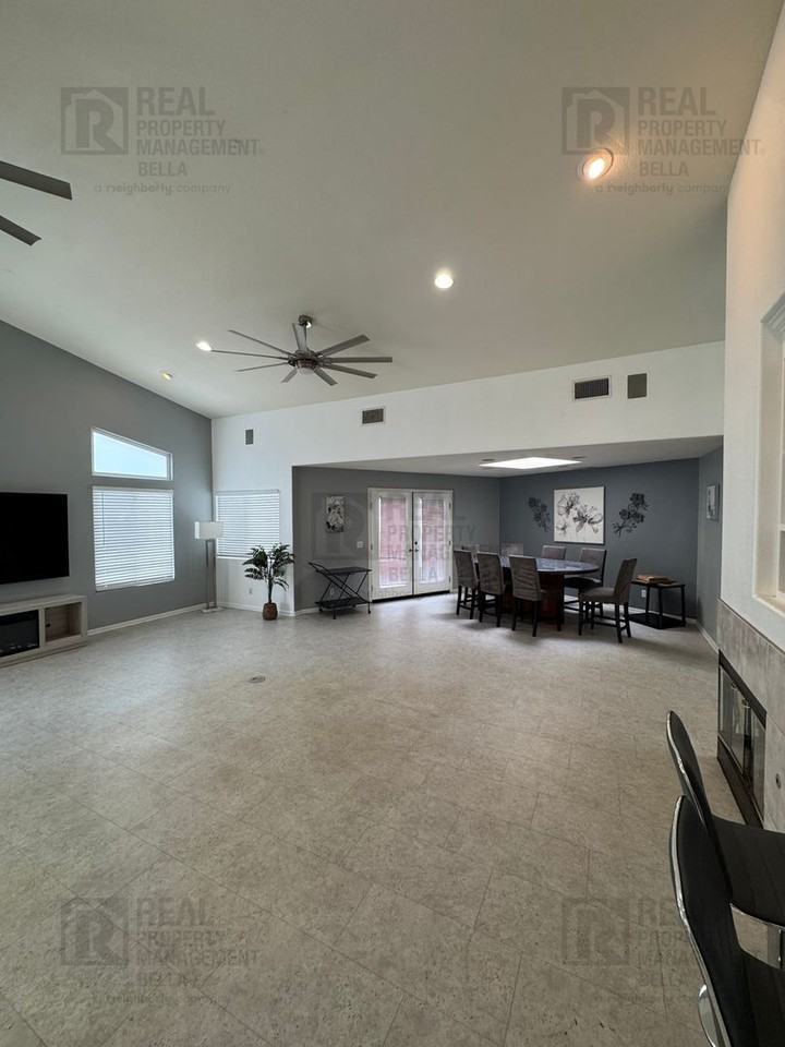 26419 Old Agency Rd - Photo 5 of 50