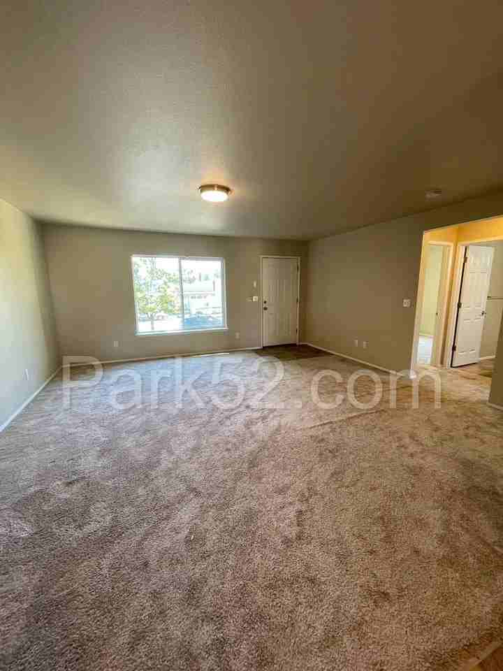 4109 S M St #A - Photo 3 of 12