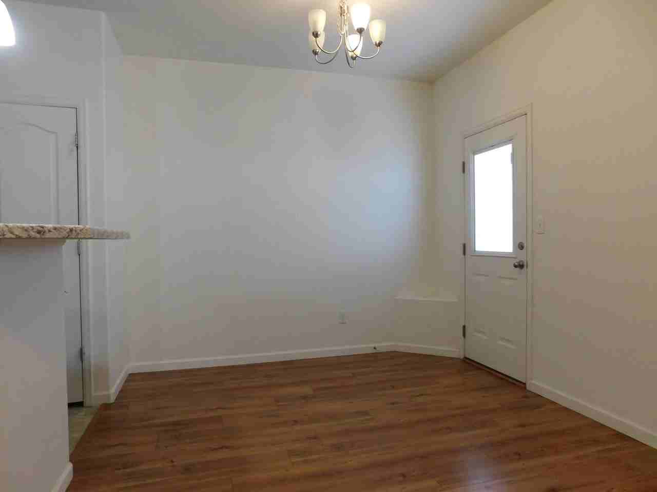 621 Zenith Ln #E - Photo 5 of 19