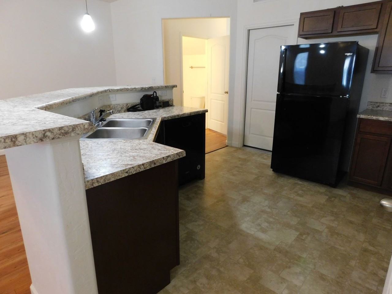 621 Zenith Ln #E - Photo 7 of 19