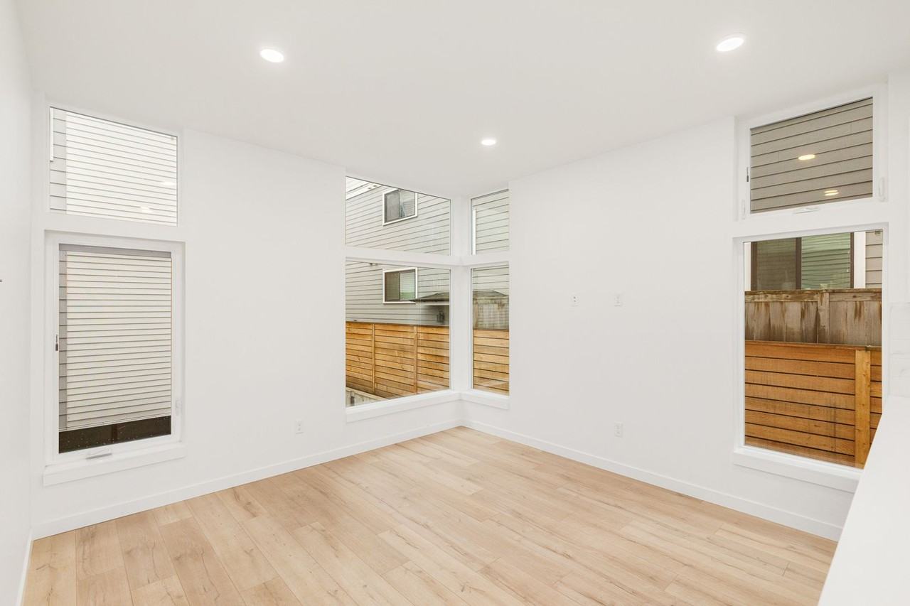 8547 Midvale Ave N - Photo 5 of 16