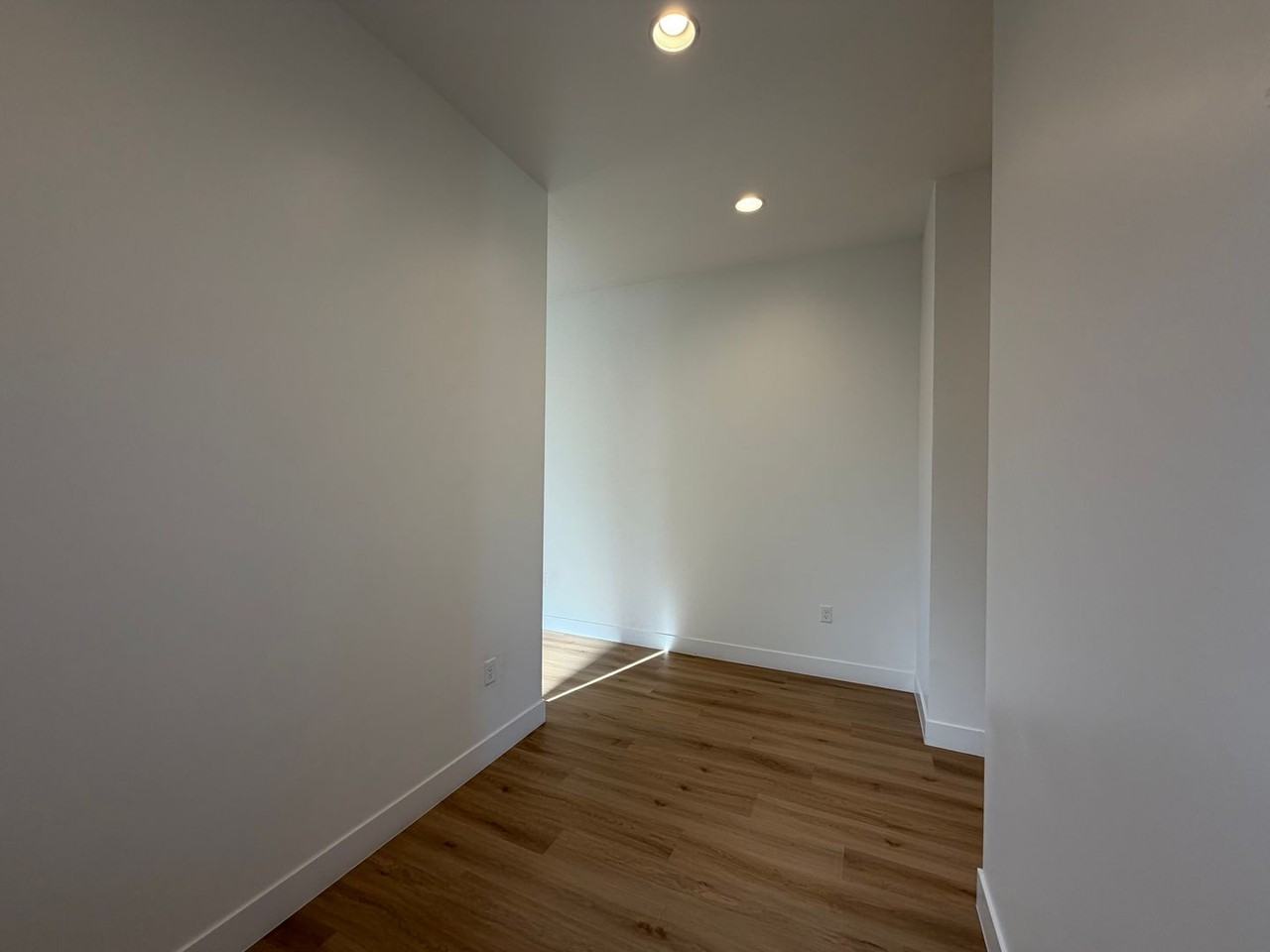 2908 E Church Oak Dr - Photo 2 of 35