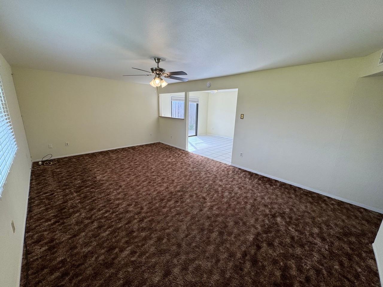 566 Meadow Ln - Photo 2 of 7