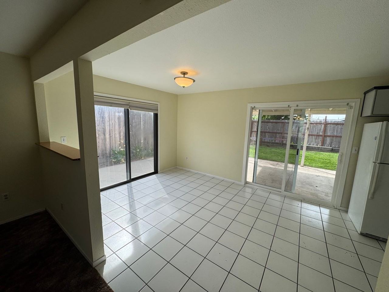 566 Meadow Ln - Photo 3 of 7