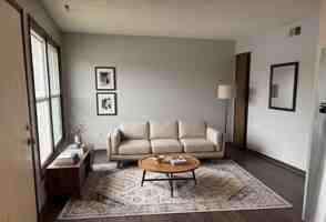 featured image of 130 Sherwood Ct