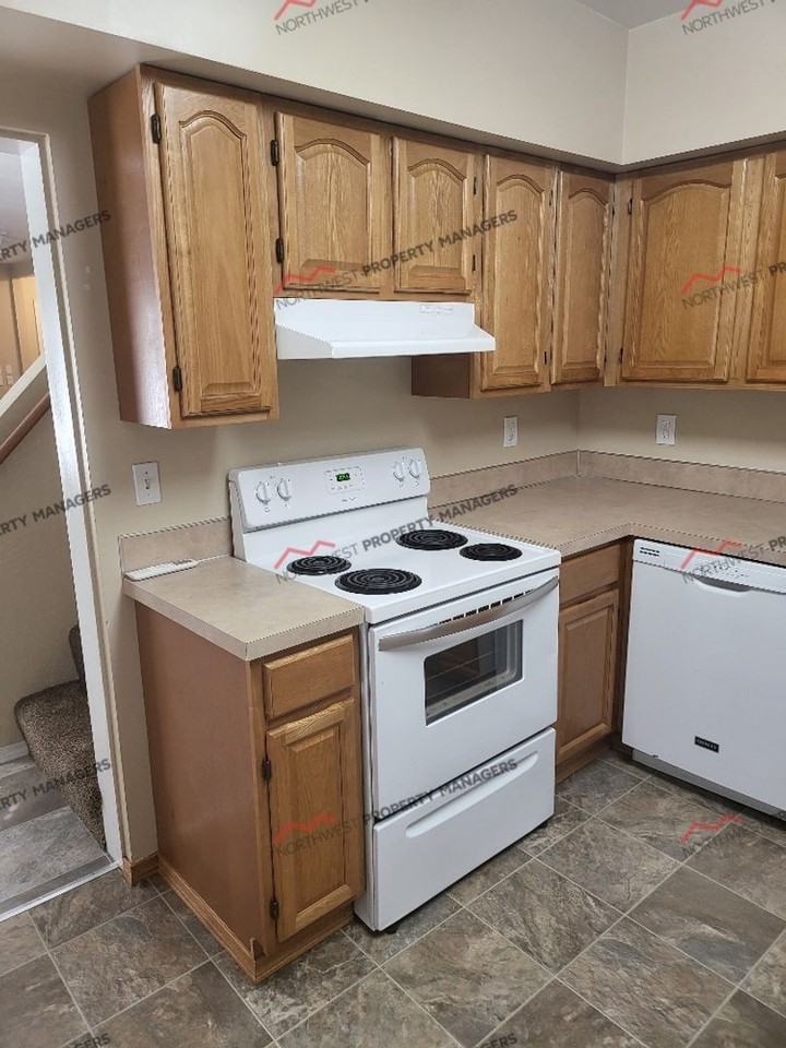 848 Nw Maryland Ave - Photo 5 of 28