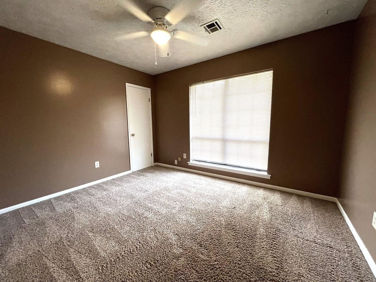 68 Maple Ct - Photo 6 of 18