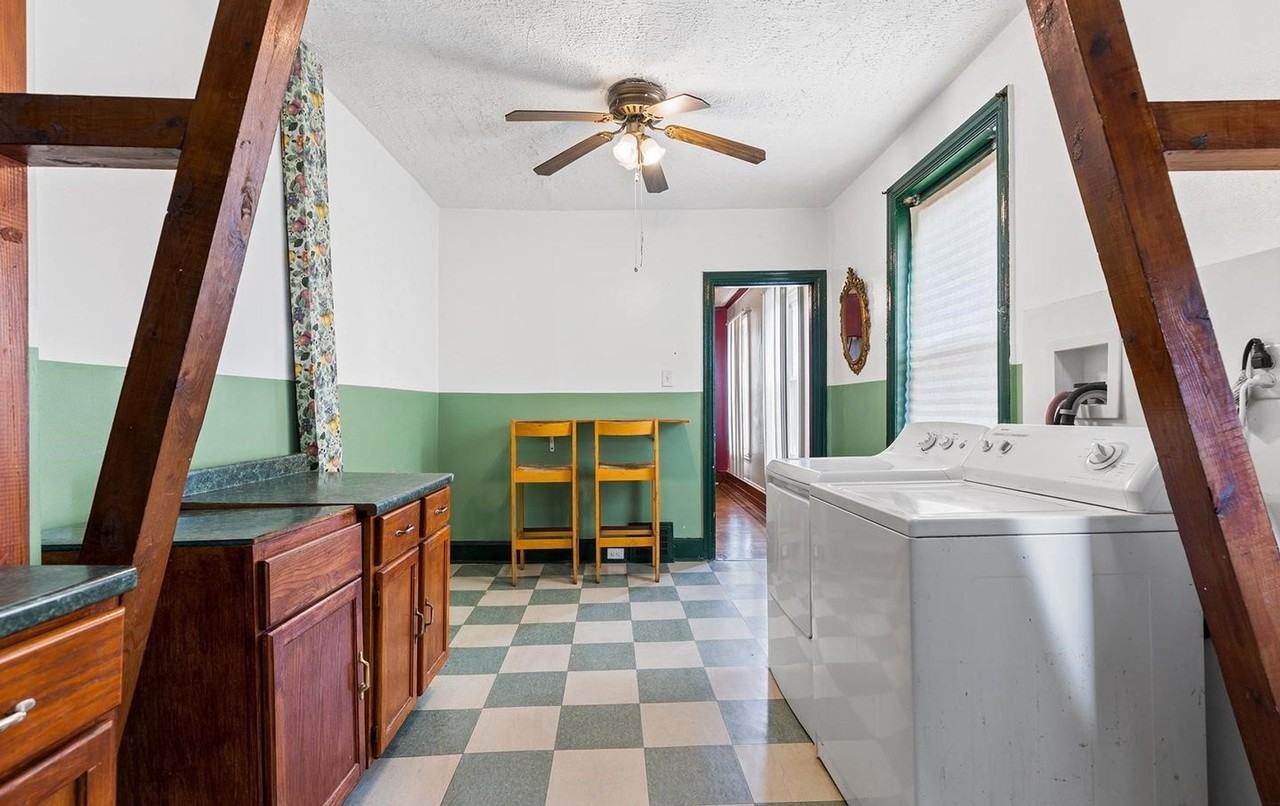 2304 N Smedley St - Photo 6 of 11