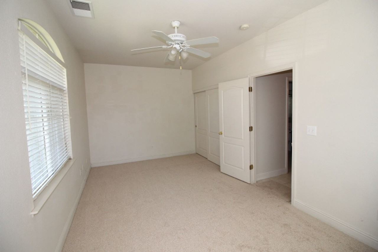 2475 Deauville Cir - Photo 7 of 18