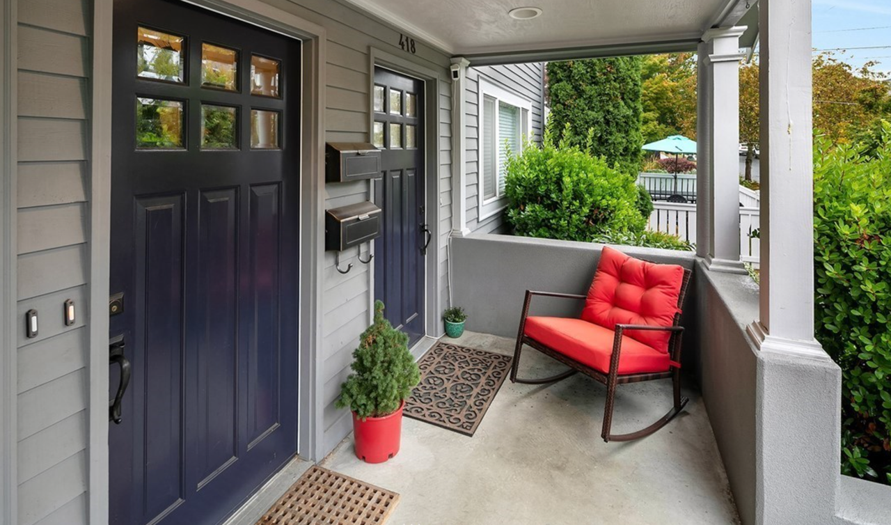 420 W Crockett St - Photo 2 of 24