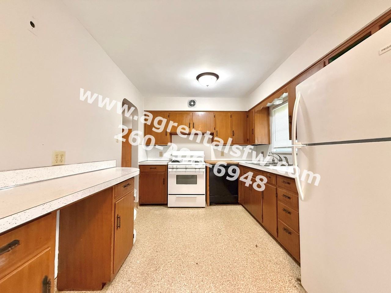 14901 W State Road 14 - Photo 2 of 13