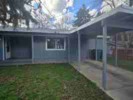 featured image of 2711/2713 N 10th Place