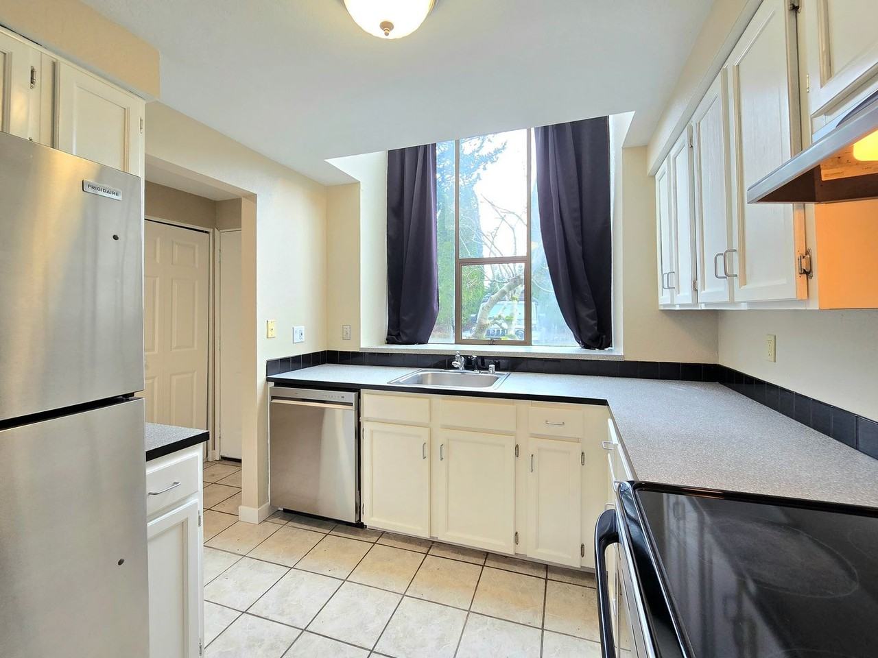 4817 76th St Ne - Photo 2 of 16