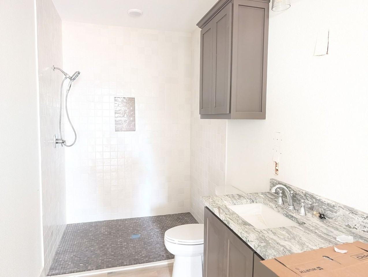 7A Fernwood Dr - Photo 2 of 8